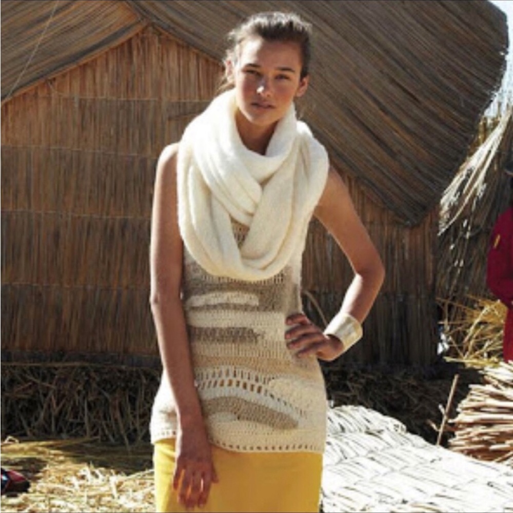 Anthropologie Far Away From Close Altiplano Tunic Sweater
